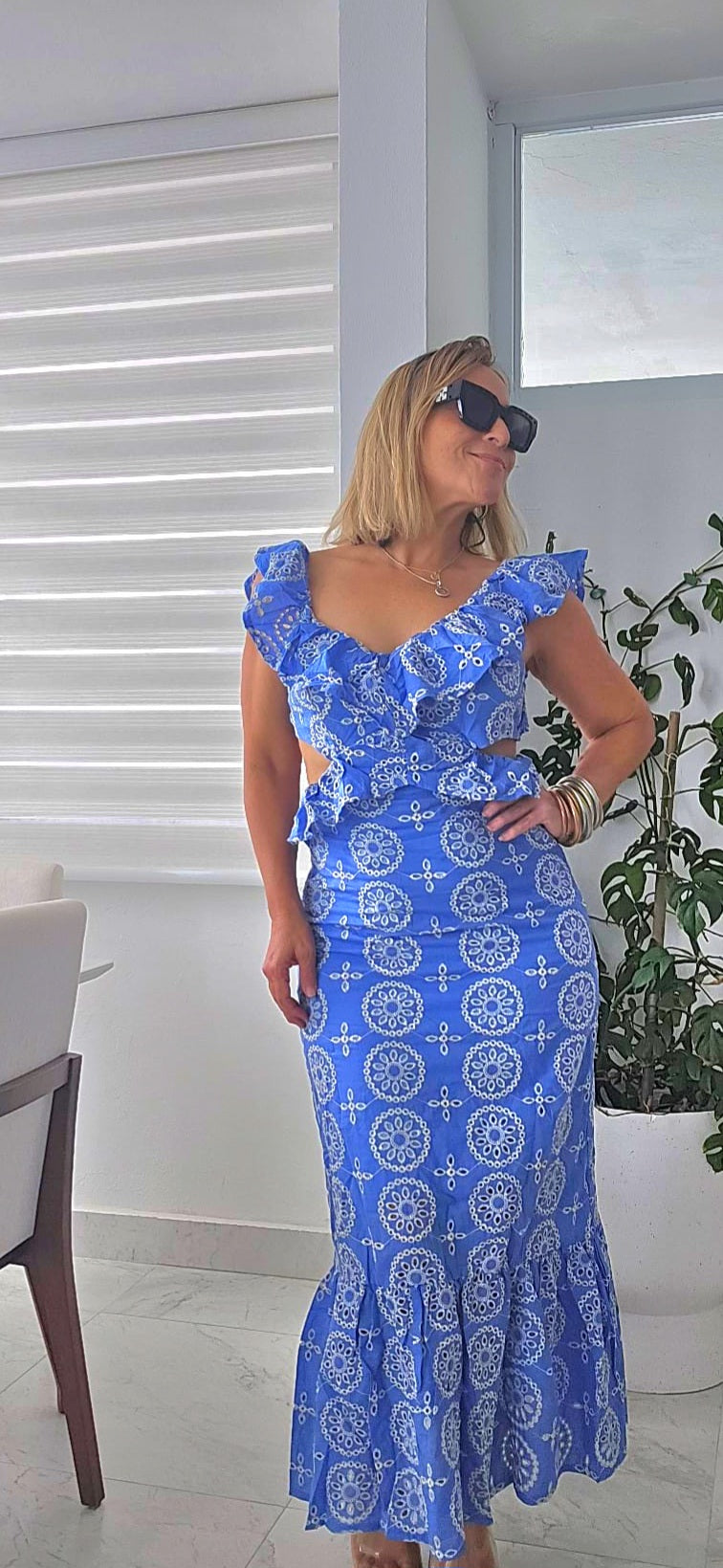 Embroidery Sheath Midi Dress